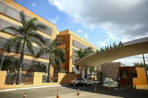 Anvisa suspende teste clínico de medicamento para doenças autoimunes