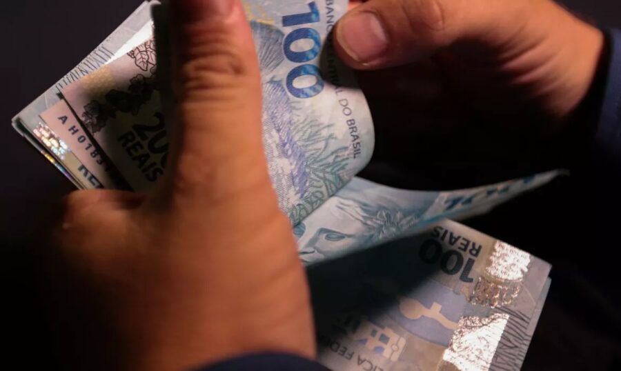 Aperto financeiro fura bolhas ideológicas