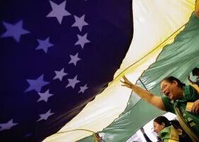Ato do 7 de Setembro na Paulista reúne Flávio, Michelle e Tarcísio