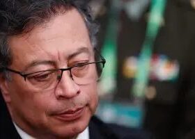 Avianca cancela passagens de Gustavo Petro por causa de sanções impostas pelos EUA