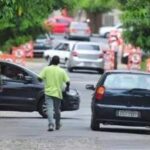 BH aprova multa de R$ 1 mil para quem cobrar por vagas nas ruas