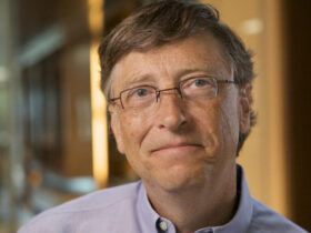 Bill Gates cobra regras para empresas de IA