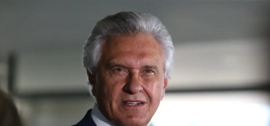 Caiado recebe alta após internação por faringite aguda