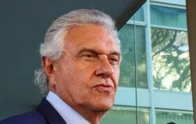 Caiado recebe alta depois de três dias internado em São Paulo