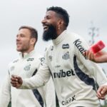 Com Rodinei, Santos divulga relacionados para quartas da Sul-Americana