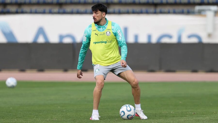Com trio, Palmeiras faz último treino para pegar a LDU; veja time provável
