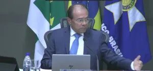 Com voto de irmão de Dino, Conselho do MPF barra investigação contra Gonet