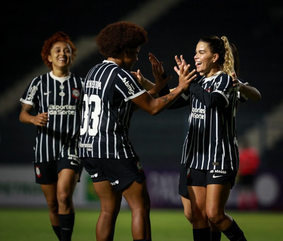 Corinthians elimina Cruzeiro e vai à semi do Brasileiro feminino; veja duelos