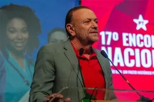Crise no STF desgasta imagem de Lula, admite PT