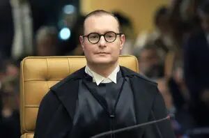 Cristiano Zanin manda PF entregar material do celular de Vorcaro ainda hoje