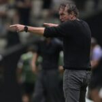 Cuca explica mudanças e admite que Santos “sentiu” o jogo contra o Atlético-MG