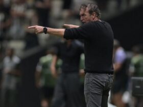 Cuca explica mudanças e admite que Santos “sentiu” o jogo contra o Atlético-MG