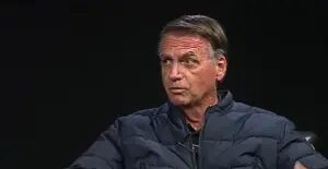 Defesa de Bolsonaro pede ao STF suspensão da execução da pena