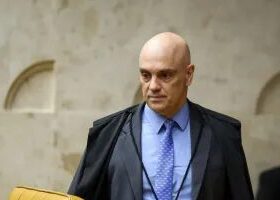 Defesa de Tagliaferro faz representação contra Moraes na OAB