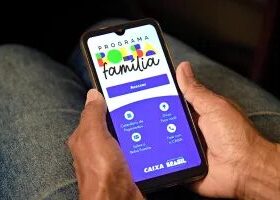 ‘Desespero eleitoral’: juristas veem desvio de finalidade em reajuste do Bolsa Família