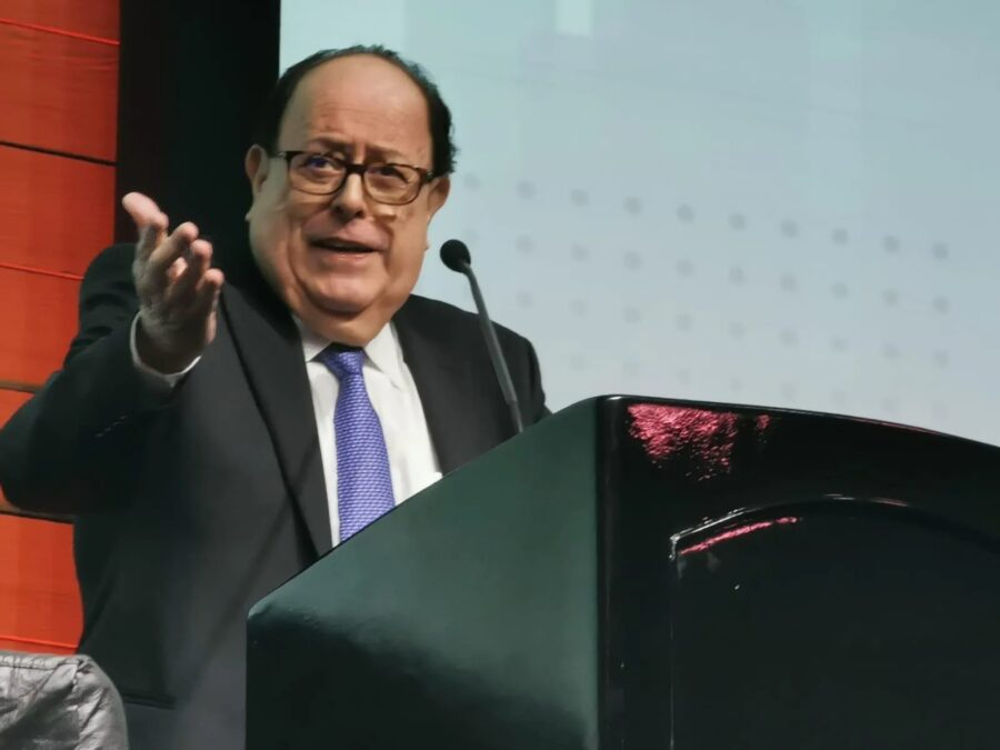 Dez presidentes, um único chefe do BC: Velarde evita o caos no Peru
