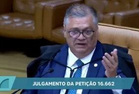 Dino acompanha Gilmar e quer juntar casos de Moraes e Mendonça no STF