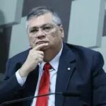 Dino ‘atravessa’ Mendonça e libera posts que ligam Flávio à retirada do título de Padroeira