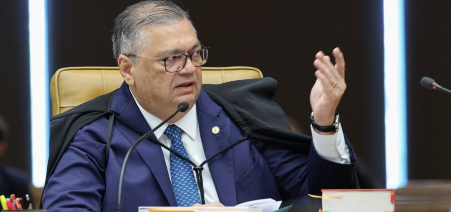 Dino questiona decisão de Fachin e aponta “falta de previsibilidade” no processo