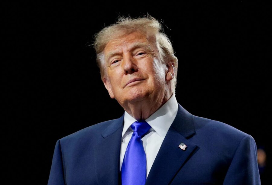Disney aciona Justiça para barrar revisão de licenças da ABC e acusa Trump de retaliação contra a imprensa