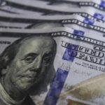 Dólar cai para R$ 5,17 e acumula recuo de 0,15% em setembro