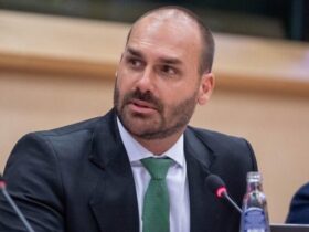 Eduardo Bolsonaro pediu reunião com Vorcaro no dia em que anunciou mudança para os EUA