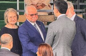 Em meio à crise do STF, Fachin comparece ao 7/9 de Lula