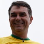 Flávio Bolsonaro é investigado no STF sobre financiamento de Dark Horse