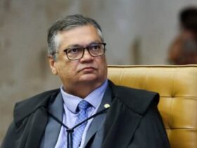 Flávio Dino determina entrega à PF de celulares e computadores apreendidos no caso Dark Horse