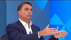 Flávio encurta distância para Lula no Nordeste, mostra Quaest