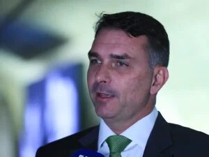 Flávio promete mudar perfil do STF com pessoas ‘que não fiquem militando’