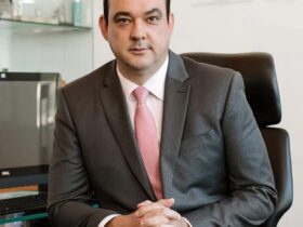 Flávio Roscoe suspende campanha com quadro de pneumonia e bronquiolite