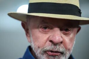 Globo se revolta com ausência de Lula em debate