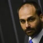 Governo Lula demite Eduardo Bolsonaro da Polícia Federal