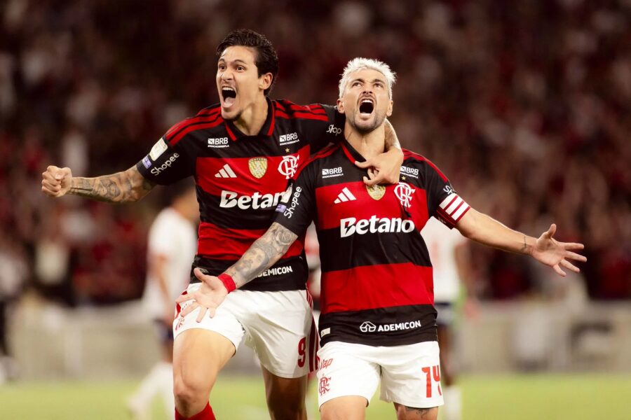 Governo prepara reunião com clubes para tentar conter revolta no futebol com fim das bets