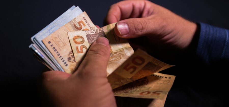 INSS paga 13º a novos beneficiários em parcela única a partir de novembro; veja calendário e se tem direito