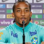 João Pedro é cortado da Seleção Brasileira por lesão; veja quem substitui