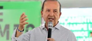 Jorginho Mello alcança 58,8% das intenções de voto em SC
