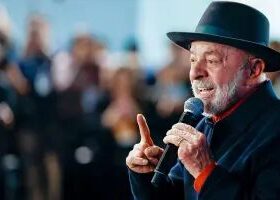 Lula afirma querer fim das bets: ‘Os clubes que virem times de empresários’