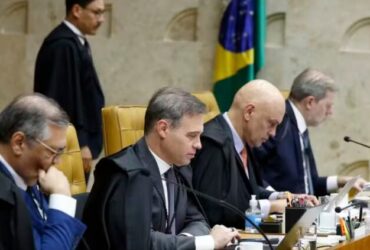 Lula pede cautela a auxiliares diante de crise no STF