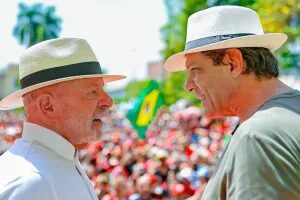 Lula pede voto a Haddad, não cita STF e diz que falará para Trump “fazer um Pix”