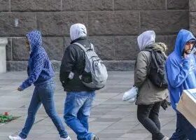 Massa de ar polar avança no país neste domingo