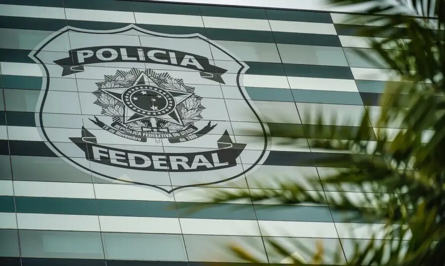 Mendonça e Fux informam à PF que não conseguem acessar dados do celular de Vorcaro