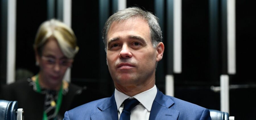 Mendonça libera mais de 50 processos sobre o Master, mas mantém Cláudio Castro sob sigilo
