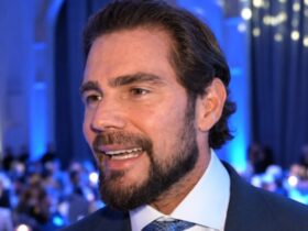 Mensagens mostram Fábio Faria articulando convidados para festa de Vorcaro com 120 mulheres