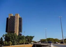 Mercado reduz previsão da inflação para 5% em 2026, aponta Focus