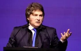 Milei critica política fiscal do Brasil e volta a alfinetar Lula