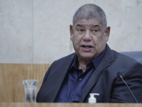 Milton Leite reclama de pressão alta, é levado a hospital, mas prisão é mantida