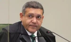 Nunes Marques dá 24 h ao Instagram para retirar vídeo que associa Flávio ao Master