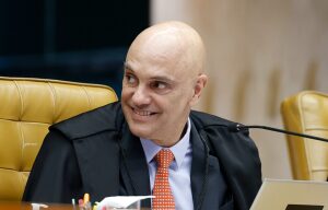 Para 62% dos brasileiros, Moraes deve se afastar ou sofrer impeachment